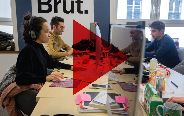 “Comment s’informer sur Youtube ?”, Phosphore n°486 du 1er mars 2020. Texte : Apolline Guichet. Photos : Pierre Morel.