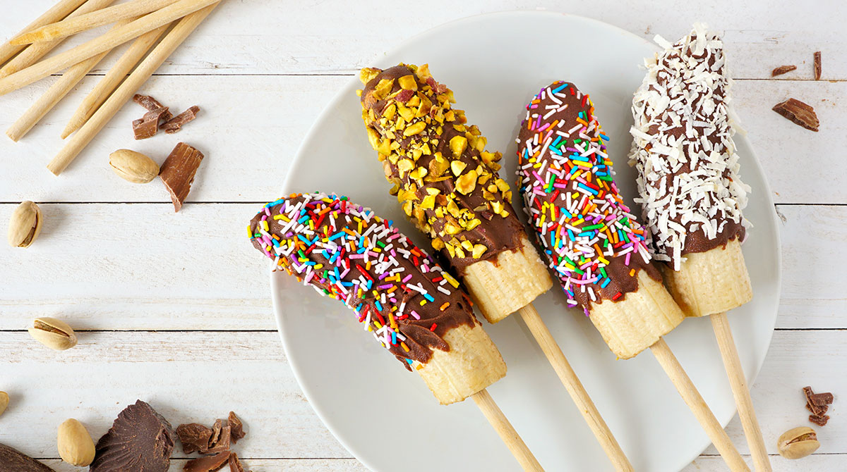 “Frozen banana pops”, I Love English n°261, juin 2023. Photo : JeniFoto/Shutterstock.