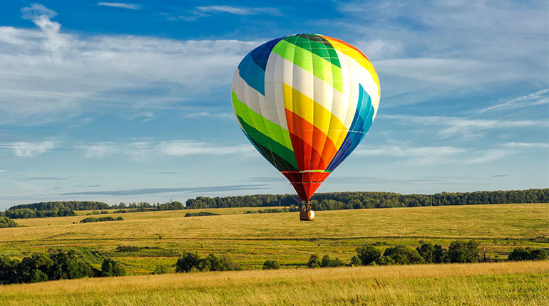 Séjour ciel et espace - survol en montgolfière