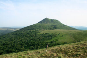 Le puy de Dôme, Auvergne Le puy de Dôme, Auvergne