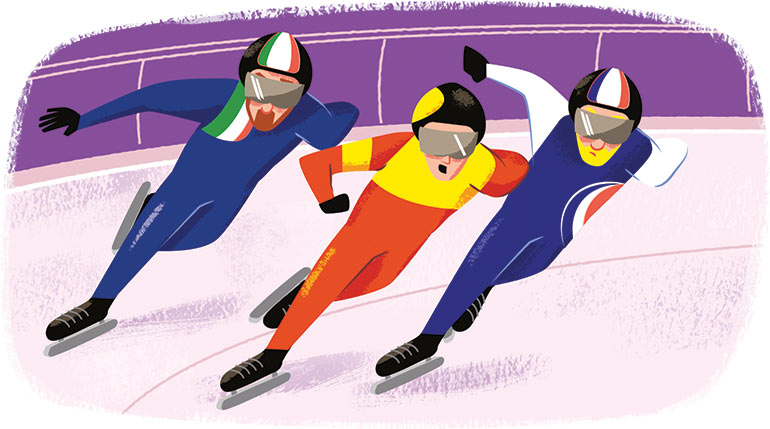 Des patineurs font la course sur un anneau de glace. Ils portent des patins avec des lames longues et plates.