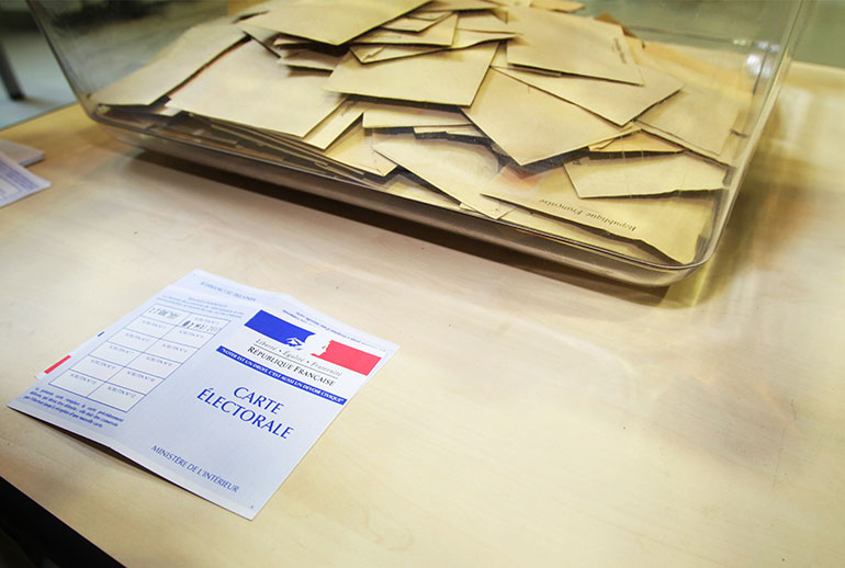 Elections municipales : comment impliquer les enfants selon leur âge ?