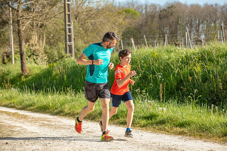 Course à pied : comment adapter la pratique aux enfants ? Photo : Vincent Gire.